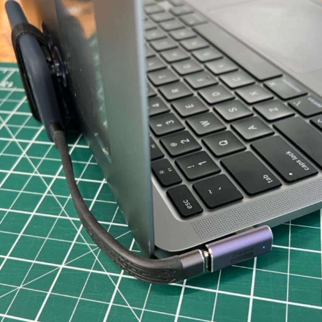 Cabo USB-C para USB-C 3.1 Thunderbolt 3 - 40Gbps 13cm